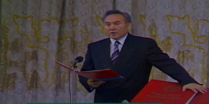 Нурсултан Назарбаев досрочно сложил полномочия Президента Казахстана