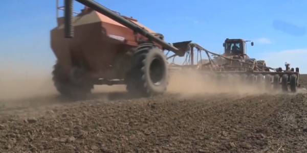 Больше 50 сельхозформирований остались без льготных ГСМ в Прииртышье