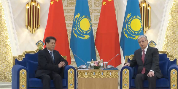 Қ. Тоқаев ҚХР Үкіметінің Еуразия елдеріне қатысты істер жөніндегі арнаулы өкілі Ли Хуэйді қабылдады