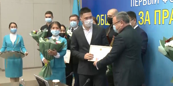 Ақтөбеде қылмыстың алдын алған волонтерлер марапатталды