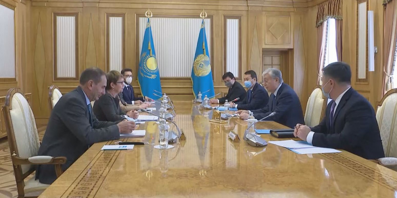 Президент провел встречу с главой ЕБРР