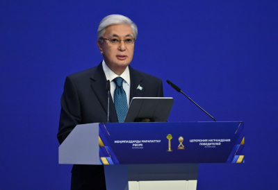 Президент «Алтын сапа» және «Парыз» сыйлығының лауреаттарын марапаттады