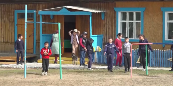 Жыланды ауылының балалары апатты жағдайдағы мектепте білім алуда