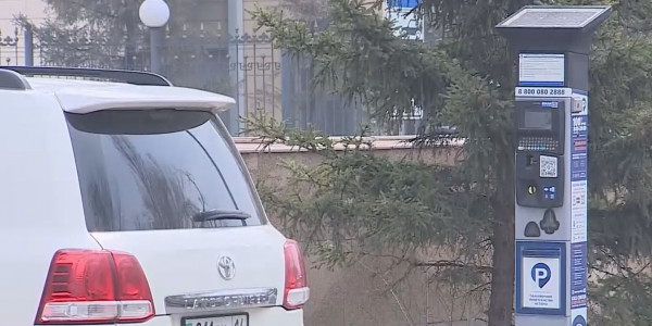 Ақылы көлік тұрақтары азаяды