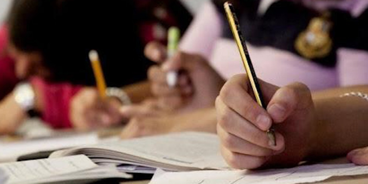 Итоговые экзамены отменили для казахстанских школьников