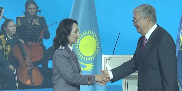 Мемлекет басшысы Ұлттық қауіпсіздік комитетінің 30 жылдығына арналған салтанатты жиынға қатысты