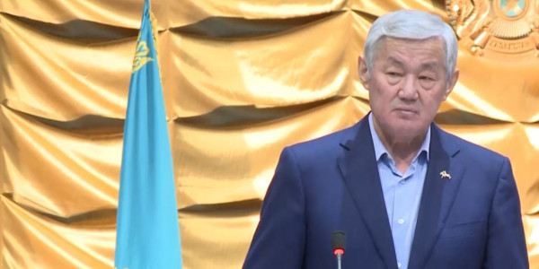 На 71 году ушел из жизни Бердибек Сапарбаев