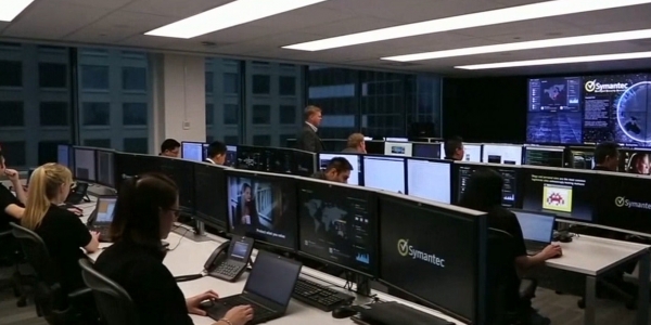 Иностранные хакеры обманули почти 3 тысячи клиентов казахстанских банков