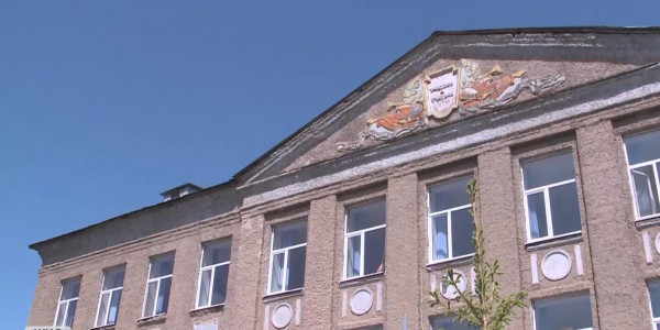 ШҚО-да &laquo;Шаңырақ&raquo; мектеп-гимназиясының оқушылары ескі мектепте оқуға мәжбүр