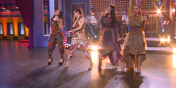 &laquo;KeshYOU&raquo; қыздары &laquo;Алау&raquo; тобына пародия жасады