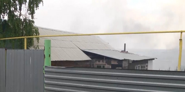 Десять частных домов отбили от огня в Костанае