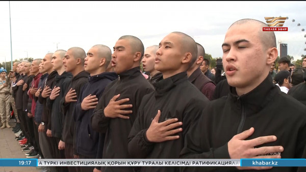Күзде Ақтөбеден әскер қатарына жүздеген жігіт аттанады