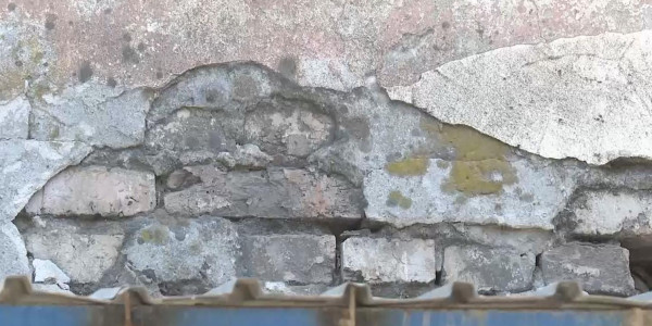 Шымкентте апатты деп танылған көппәтерлі үйлер сүріледі