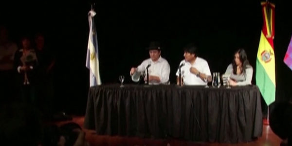 В Боливии выдан ордер на арест Эво Моралеса