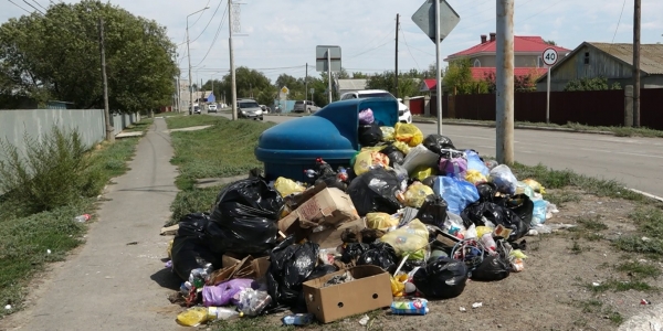 Ақсай қаласы күл-қоқыстан көз аша алмай отыр