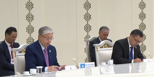 Обзор зарубежных встреч Главы государства