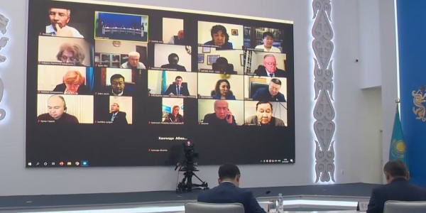 Ерлан Қарин мемлекеттік комиссияның кезекті отырысын өткізді