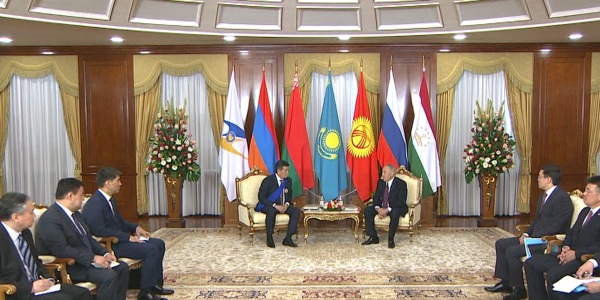 Елбасы ЕАЭО елдері президенттерімен кездесті