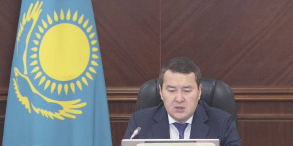 Әлихан Смайылов: Еліміз бен халқымыздың мүддесінен жоғары құндылық жоқ