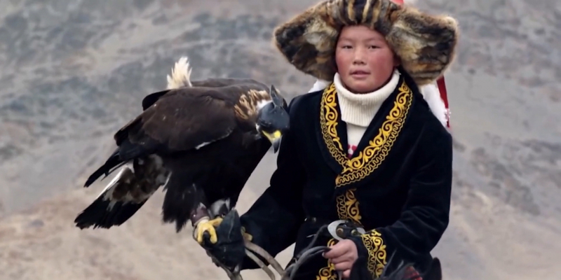 Этническая казашка-беркутчи из Монголии впервые посетила Казахстан