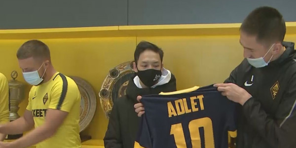 Алматылық жастар 10 баланың арманын орындаған