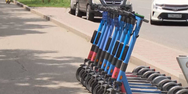 Электросамокатами могут управлять только водители достигшие 18 лет