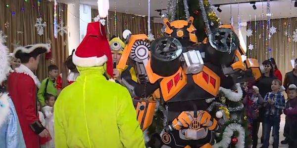 В столичном Доме дружбы прошел новогодний утренник