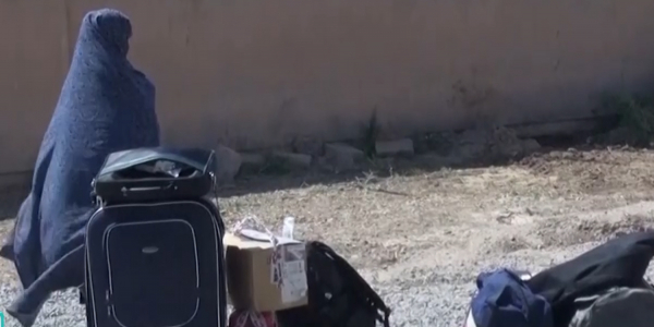 Беженцы покидают Иран из-за угрозы COVID-19