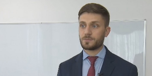 М.Споткай: новые законы - еще один шаг к реализации политики &laquo;слышащего государства&raquo;