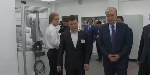 Где раньше жил президент? Токаев показал свой двор во время рабочей поездки