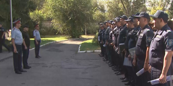 Алматыда есірткіні жасырын жарнамалаған хабарландырулар азаяр емес