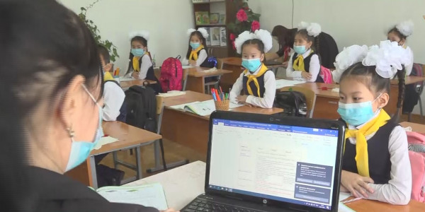 Маңғыстау облысындағы ауыл мұғалімі YouTube арнасын ашты