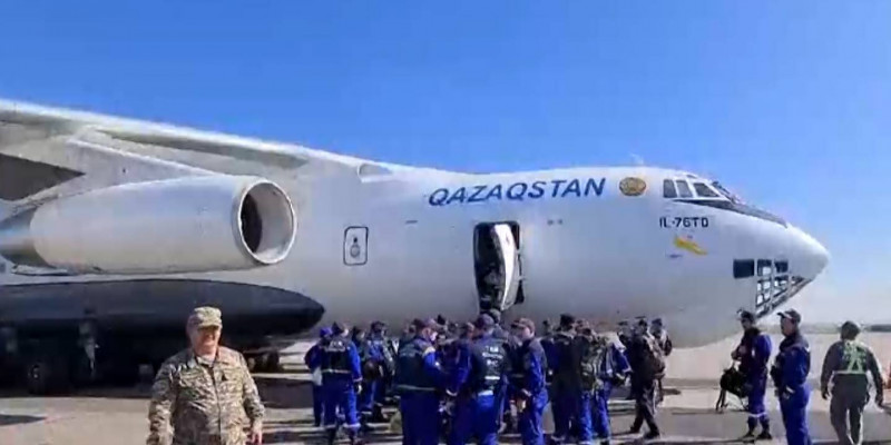 Отряд казахстанских спасателей вылетел в афганский Герат