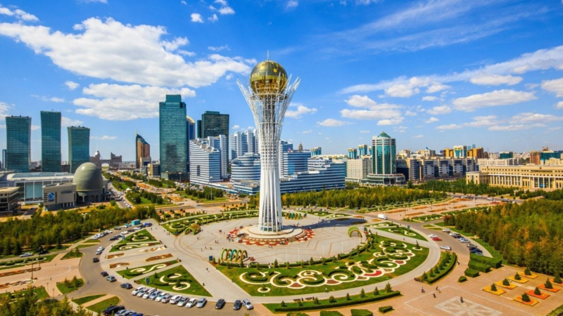 Монумент «Астана-Байтерек»