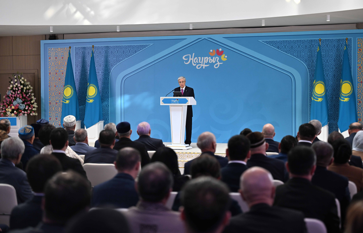 Қасым-Жомарт Тоқаев Түркістан облысының жұртшылығымен кездесті