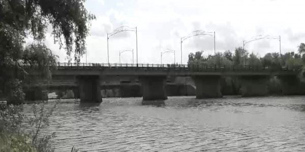 Земельный спор вокруг строительства моста через реку Чаган продолжается