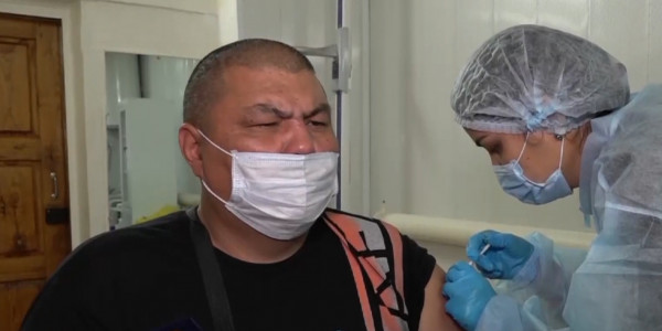 Массовая вакцинация работников горводоканала прошла в СКО