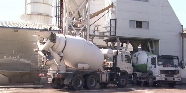 Алматыда бетон зауытындағы жарылыстан тұрғындар тұншықты