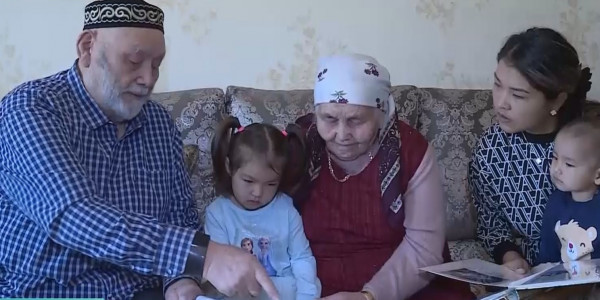 &laquo;Тақиялы періште&raquo; фильміндегі Тайлақ &laquo;Хабар&raquo; Агенттігінің ұжымын мерейтоймен құттықтады