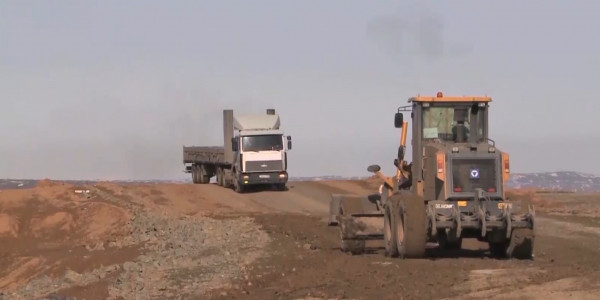 Алаколь остаётся труднодоступным для автолюбителей