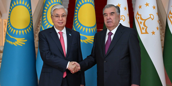 Касым-Жомарт Токаев провел переговоры с Президентом Таджикистана