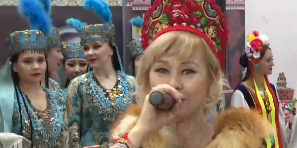 Межкультурный фестиваль организовали представители партии &laquo;Ауыл&raquo; в одном из торговых центров Петропавловска