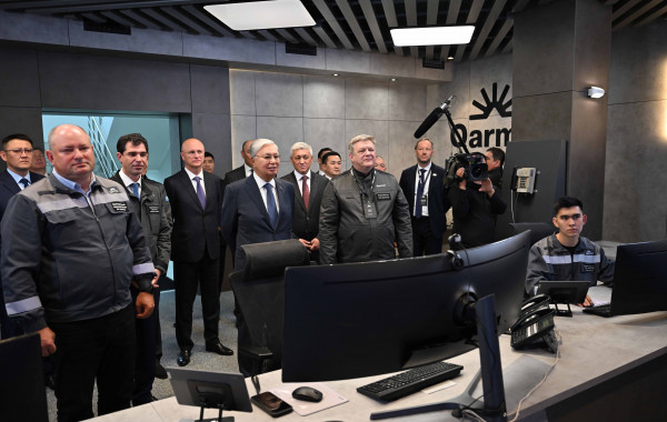 Президент &laquo;Qarmet&raquo; акционерлік қоғамының диспетчерлік-талдау орталығын аралап көрді