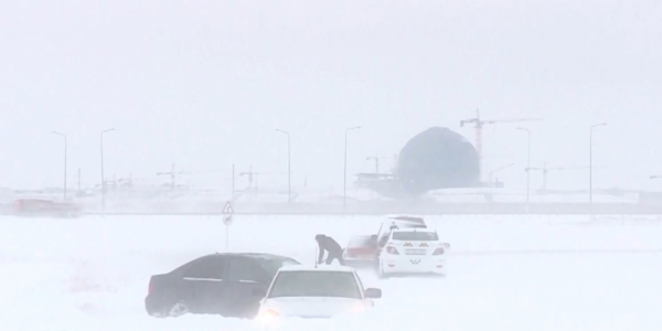 Колонну из 550 авто сопроводила полиция до столицы