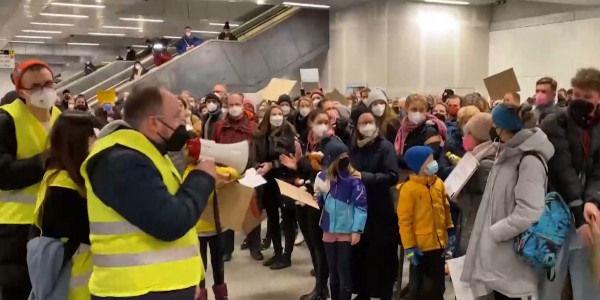 Военные действия в Украине привели к стремительному росту потока беженцев