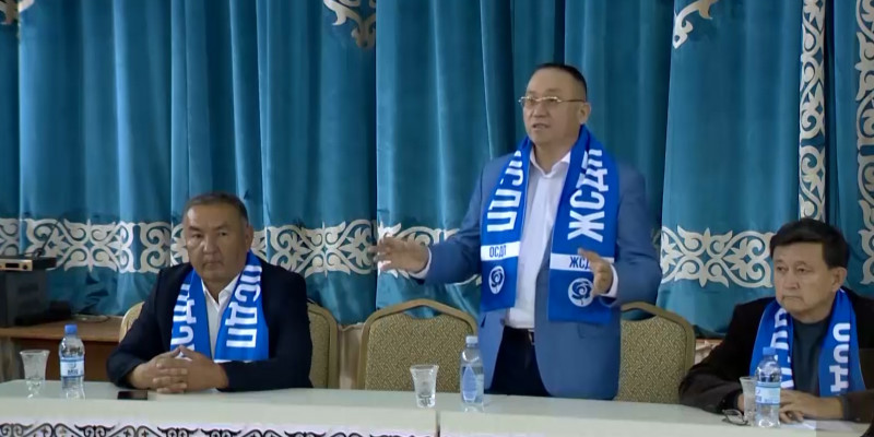Ауесбаев проводит агитацию на юге Казахстана