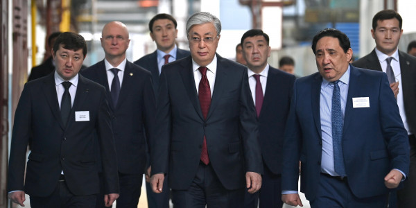 Глава государства посетил машиностроительный завод