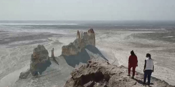 Касым-Жомарт Токаев поручил пересмотреть проект строительства отеля в урочище Бозжыра