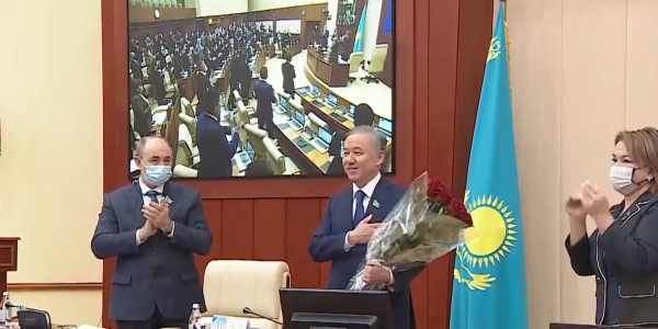 Нурлан Нигматулин ушел в отставку