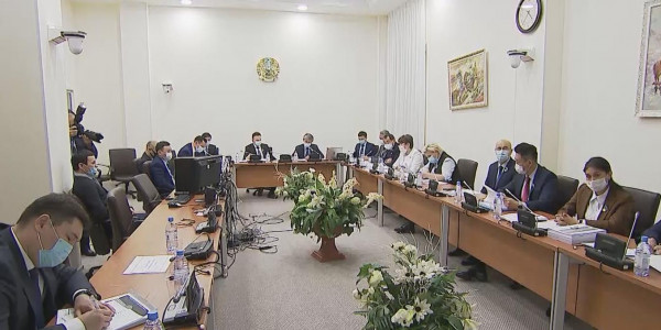 Биыл ел қазынасына 12.5 триллион теңге түсуі тиіс